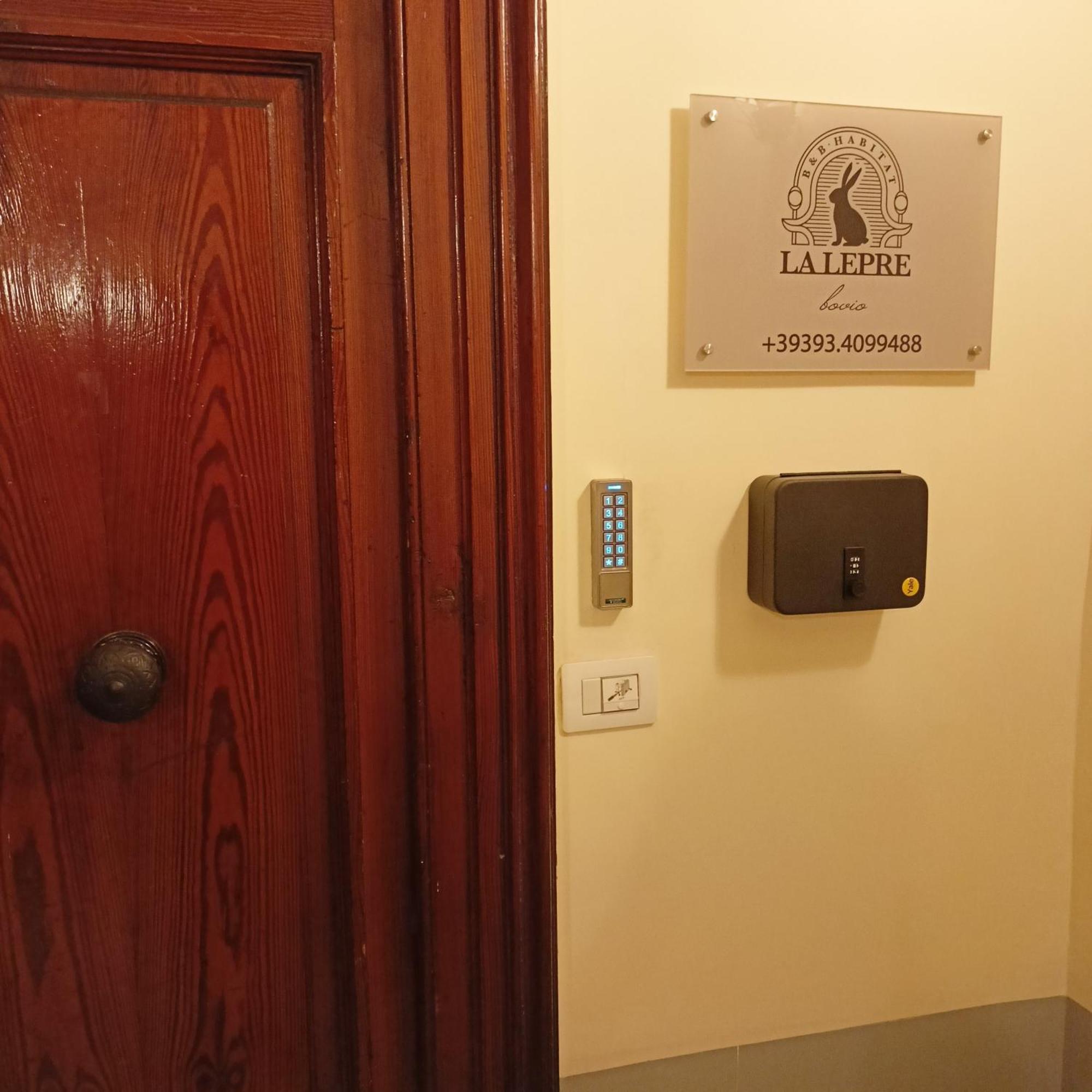 La Lepre Bovio Hotel Naples Luaran gambar