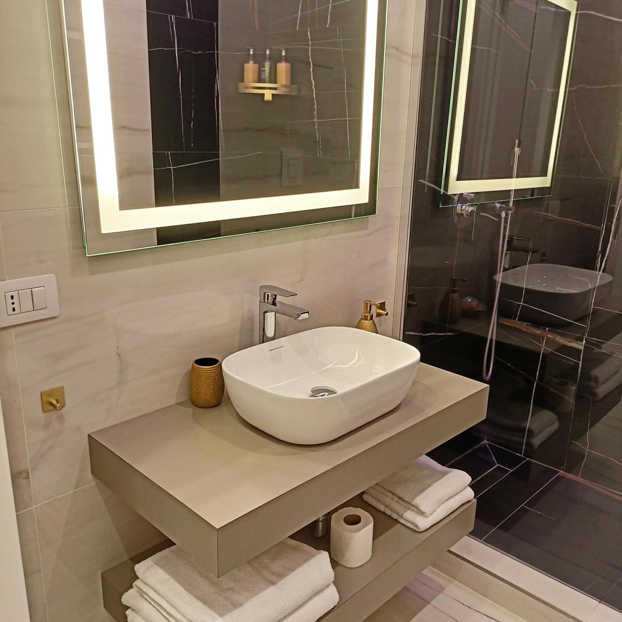 La Lepre Bovio Hotel Naples Luaran gambar