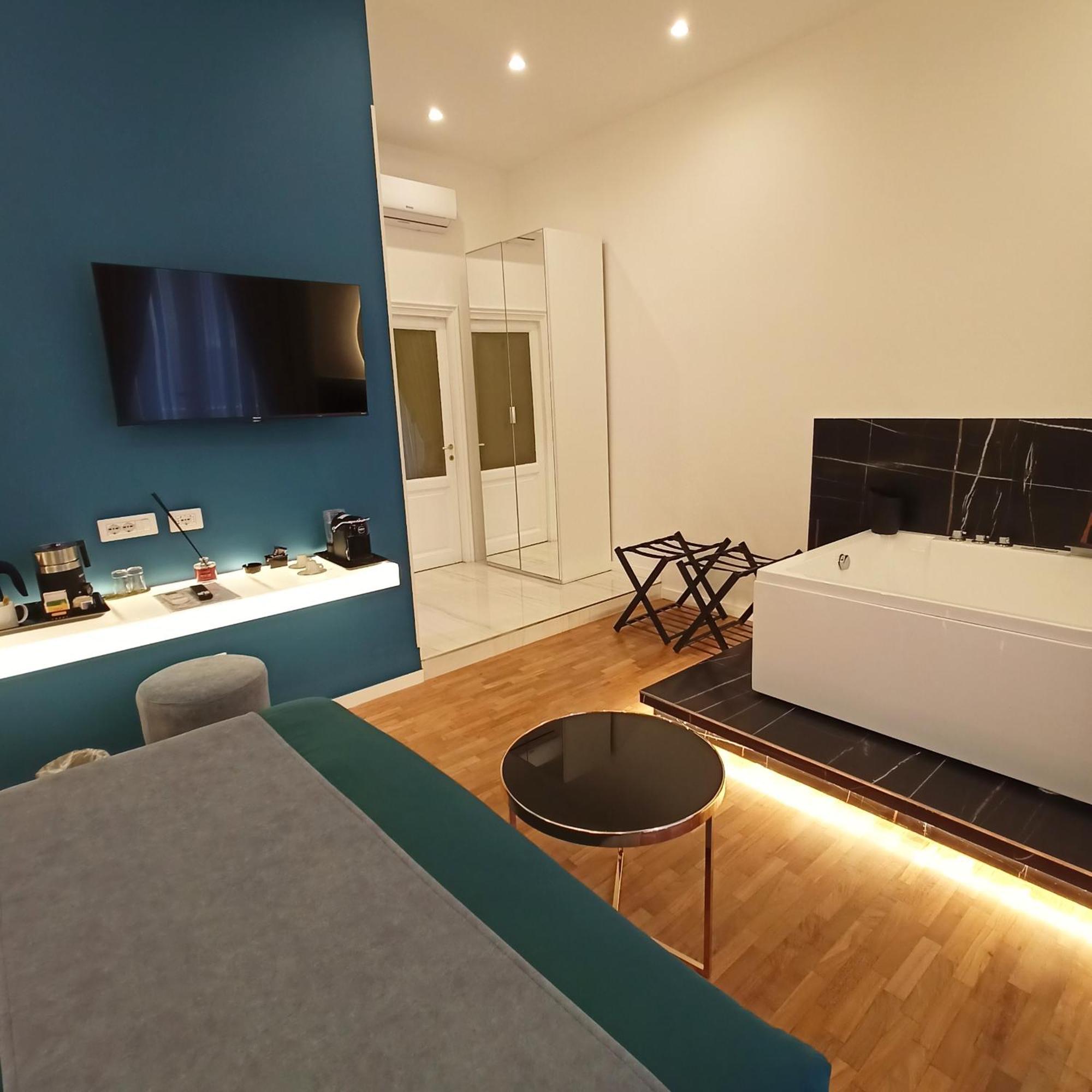 La Lepre Bovio Hotel Naples Luaran gambar