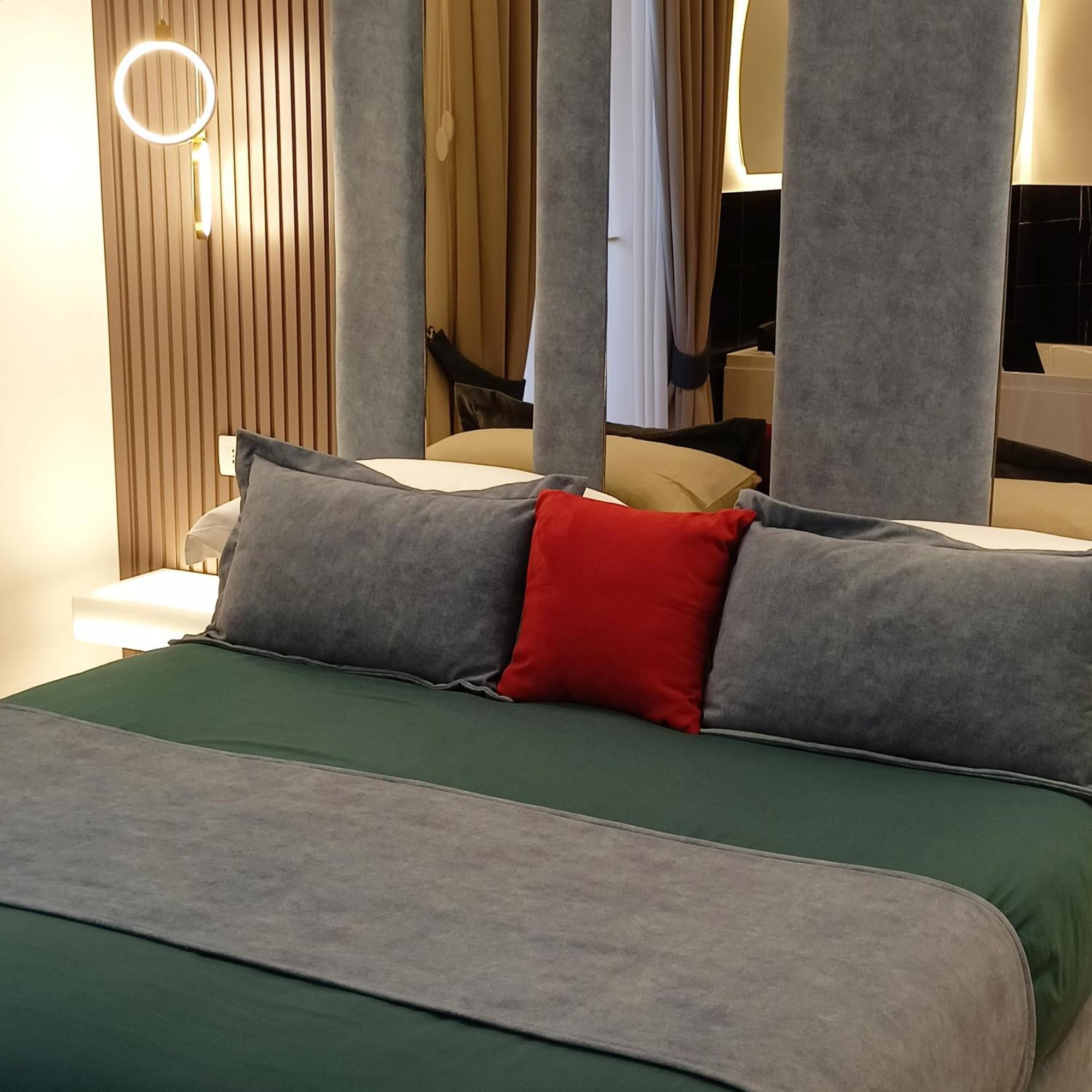 La Lepre Bovio Hotel Naples Luaran gambar