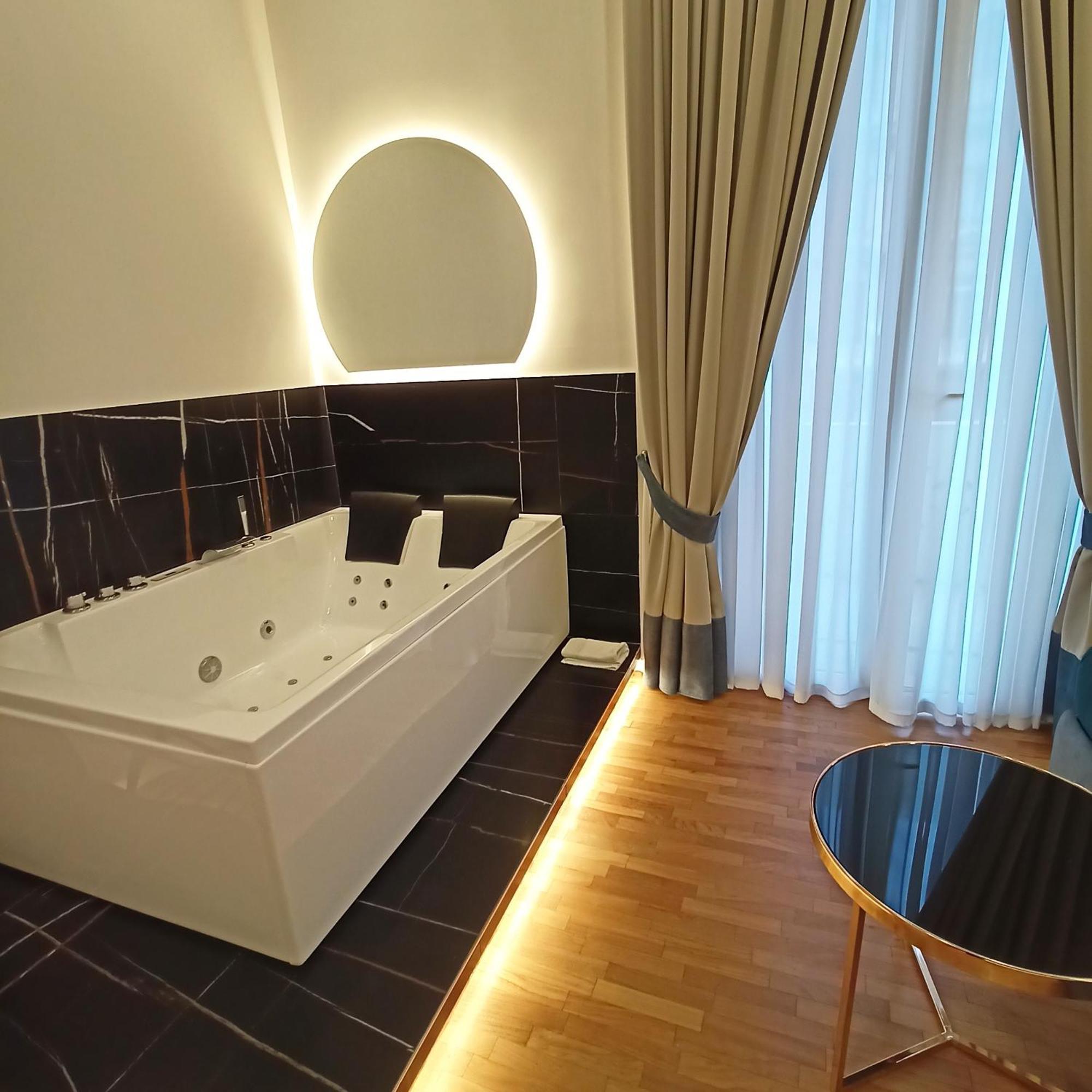 La Lepre Bovio Hotel Naples Luaran gambar